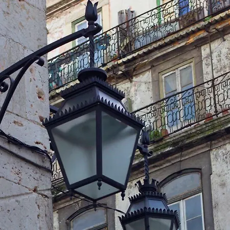 Baixa/chiado View Tagus *